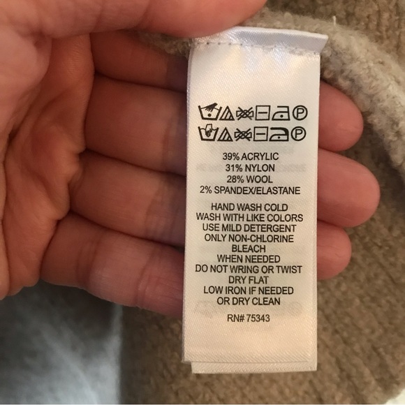 Tahari Wool Blend Pocketed Sleeveless Hooded Tan Cardigan - Size Small - Picture 6 of 8